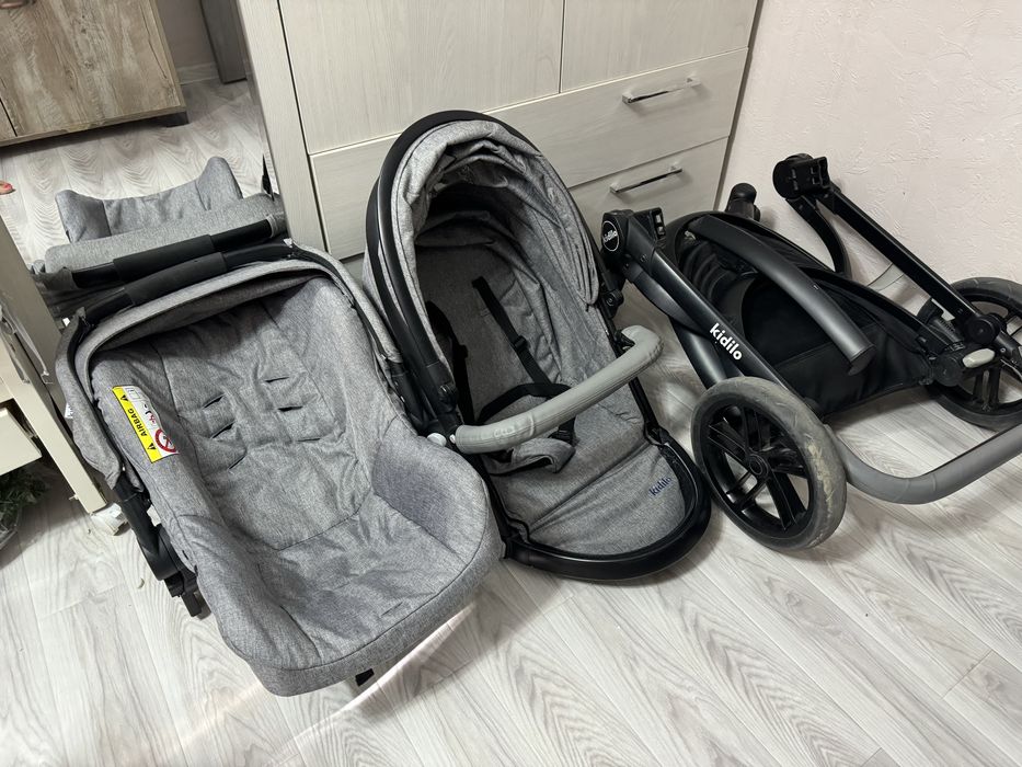 Продаётся Kidilo коляска 2в1 в отличном состоянии
