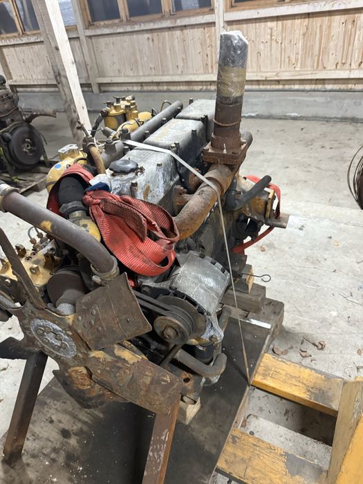 De vanzare motor Daewoo D114 6 cilindrii .