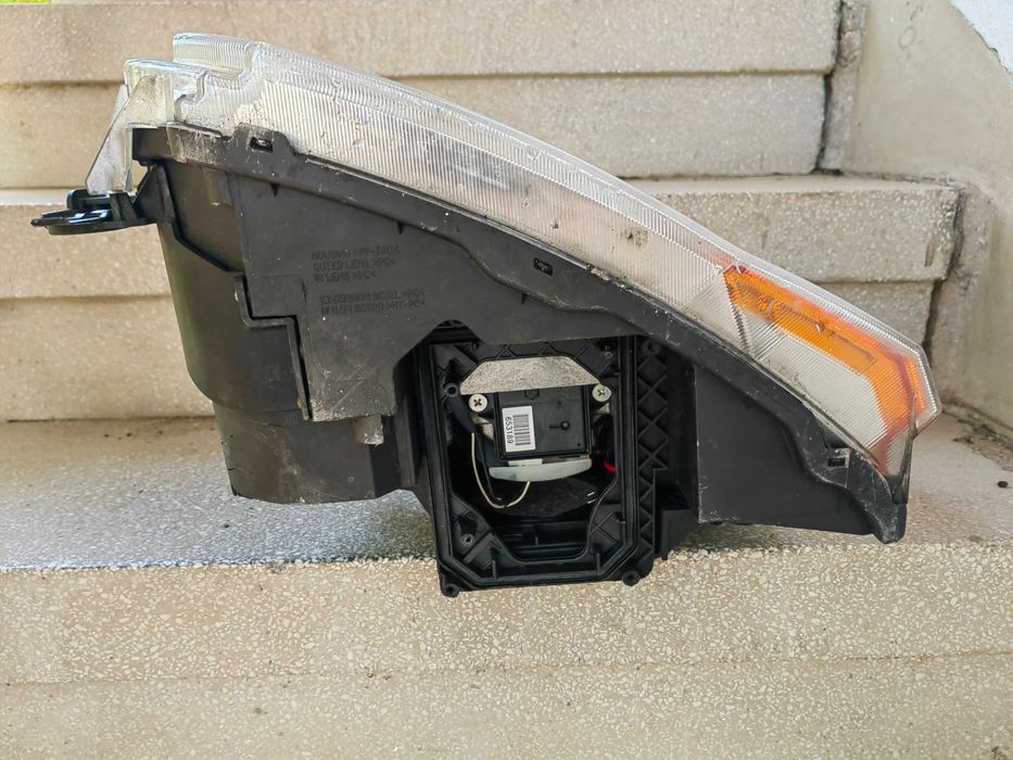 Фарове Land Rover Discovery Xenon /Фар Land Rover Ляв Десен Оригинални