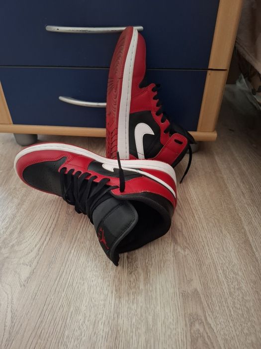 Jordan1 Nike Red and White