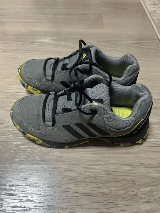 Adidas Terrex - 32 номер.