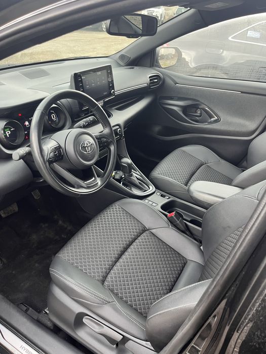 Toyota Yaris Hybrid 2022