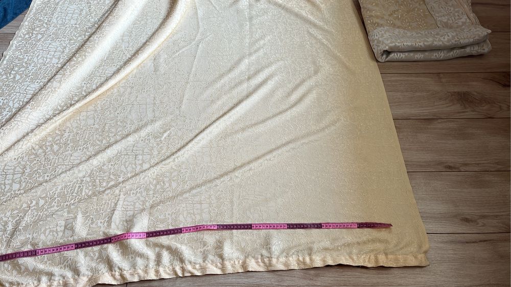 Продам шторы в хорошем состоянии