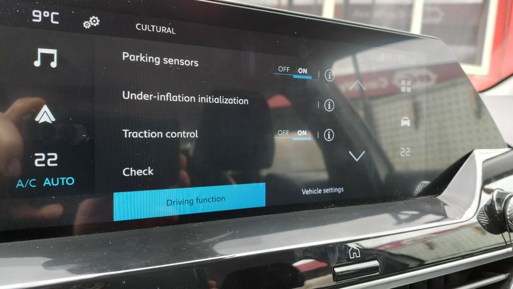 Mașină electrică Citroen C4 X înmatriculată