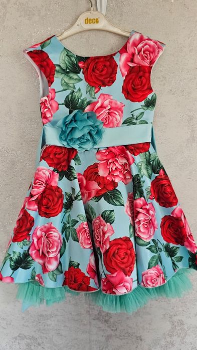 Платье на девочку 7-9 лет