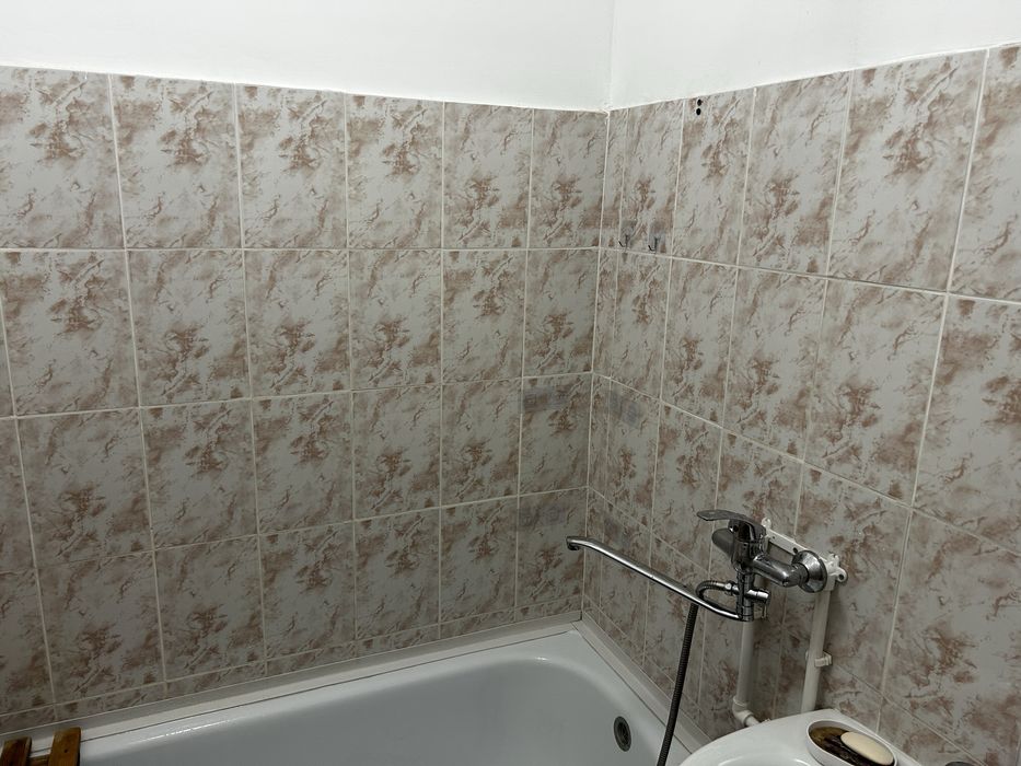 Продам плитку б/у