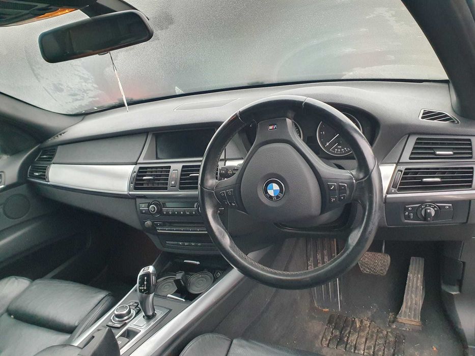 Dezmembrez BMW X5 XDrive 3.0 ( 4.0 ) d 2011