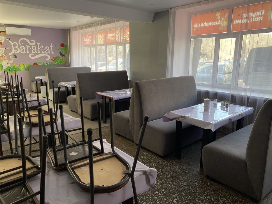 Продам диваны для столовой