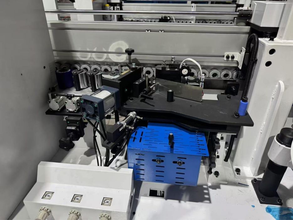 Кромкооблицовочный станок HX-358