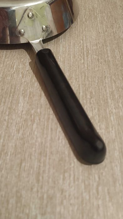 Стар алуминиев тиган от Соца