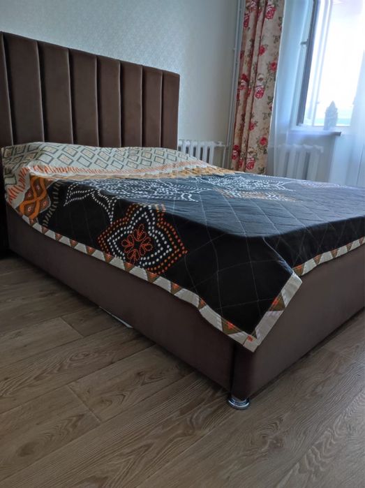 Продам спальный гарнитур