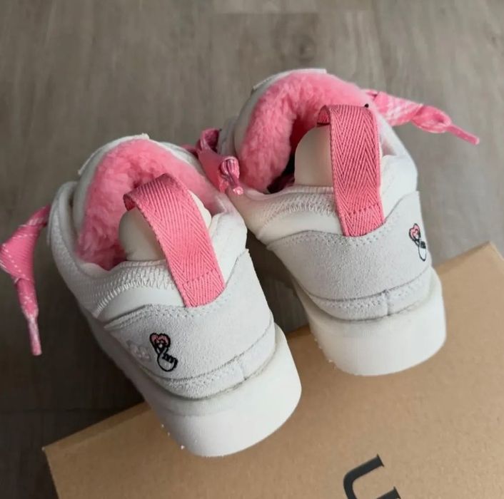 UGG Lowmel Love Adidasi