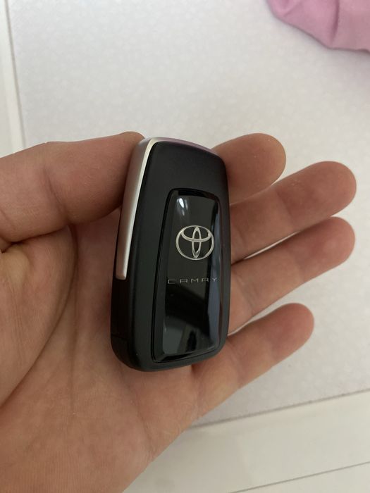 Смарт ключ toyota camry 70