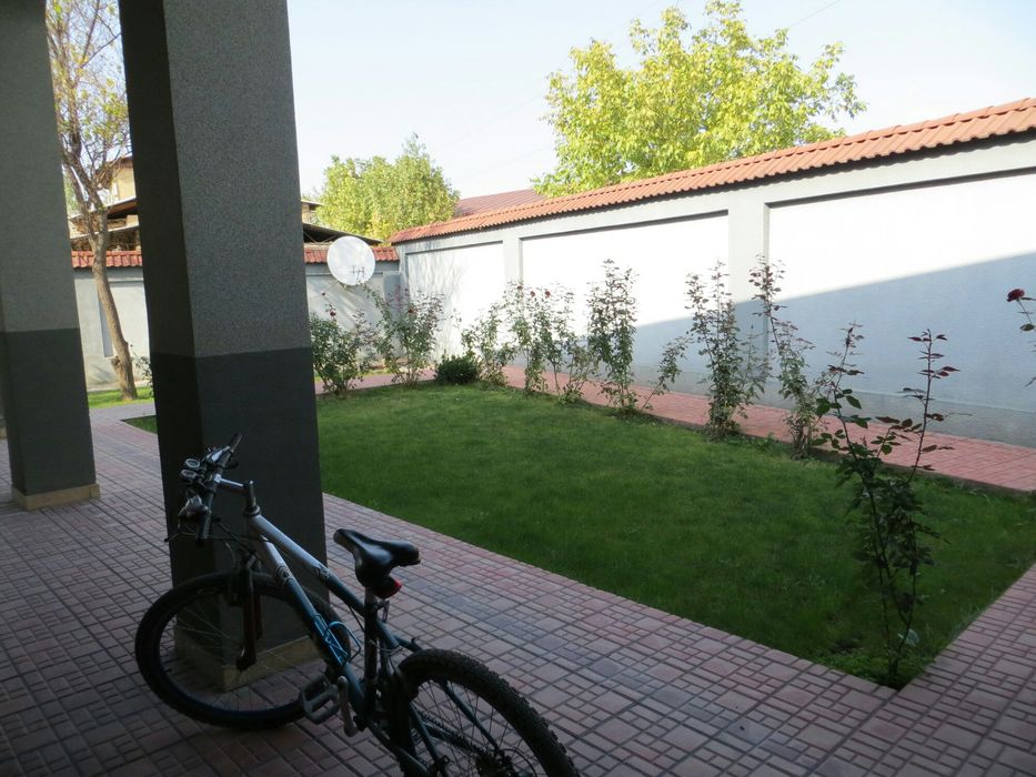 Прод. 2 эт. дом (1,5 км от Корзинки ТТЗ), 4.8 сот., 220 кв.м., 7 ком.