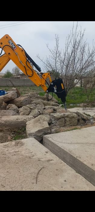 JCB  xizmati ekskavator pogruzchik kelishilgan narxlarda