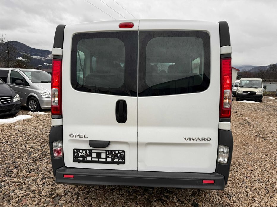 Renault trafic opel vivaro 9 locuri 2011