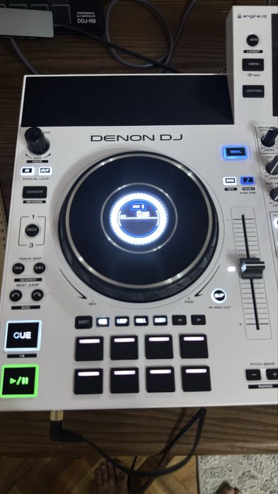 Новый Denon sc live 4