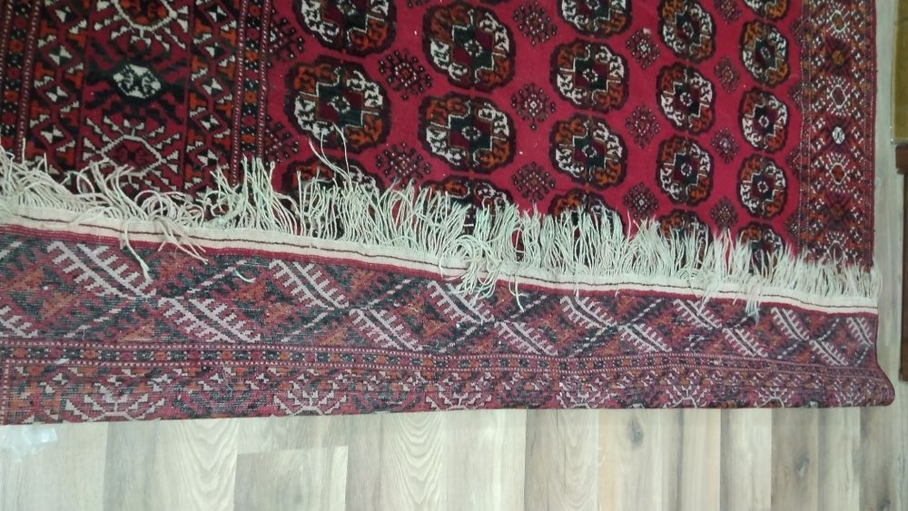 Туркман ковёр Туркман гилам сотилади.