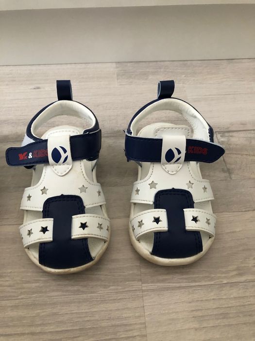 Детски сандали номер 21