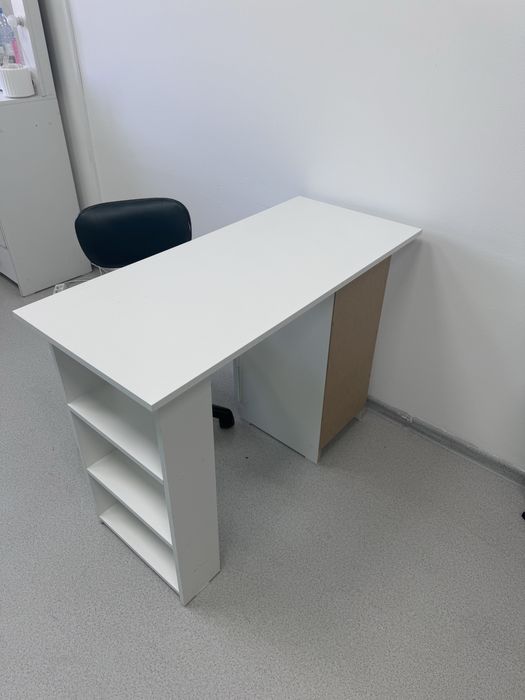 Письменный стол