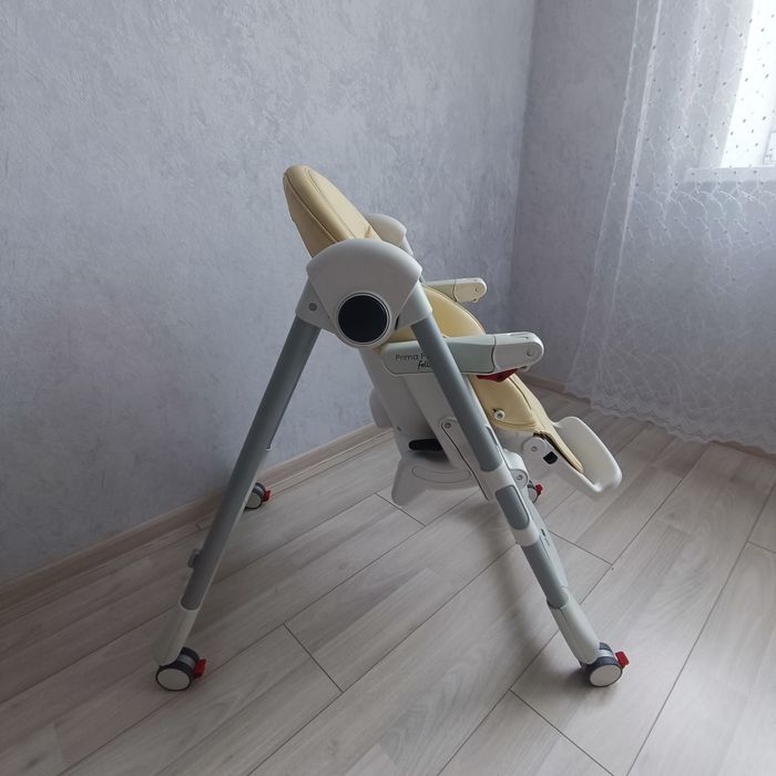 Продам стульчик шезлонг Pegperego