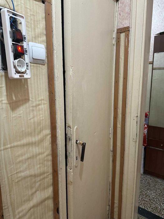 Продава се Тристаен апартамент в Бобов дол - 78 кв.м за 321 €/кв.м - Снимка #11