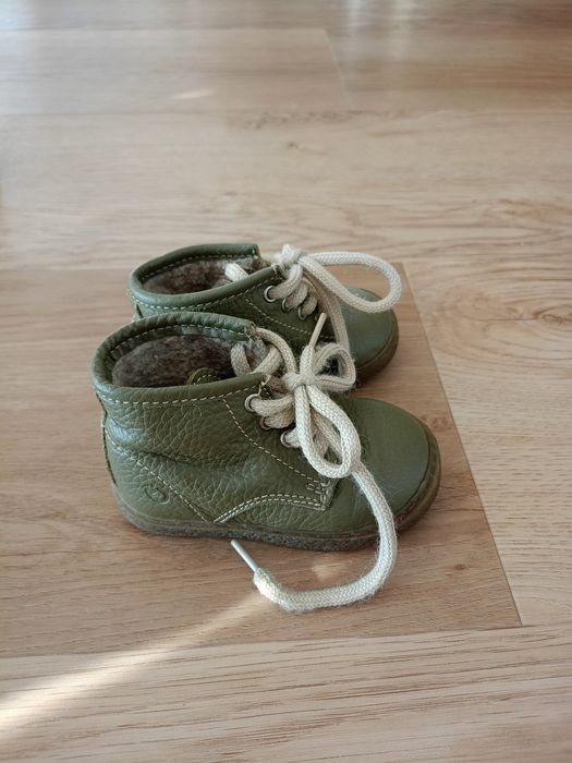 Ghete de piele toamnă/iarnă Opink lână de oaie

Ghete de piele Opink,