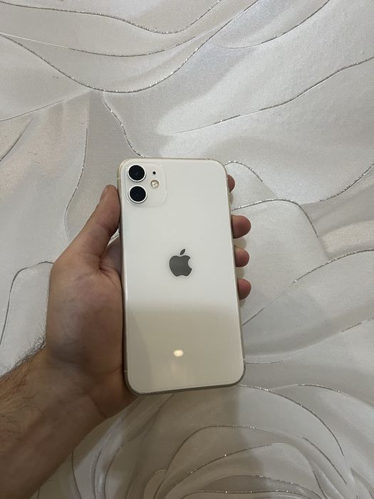 Продам IPhone 11 64gb
