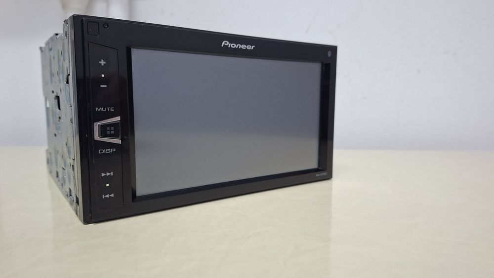 Radio casetofon Pioneer cu BT, USB 2-Din pt piese MVH Av270BT