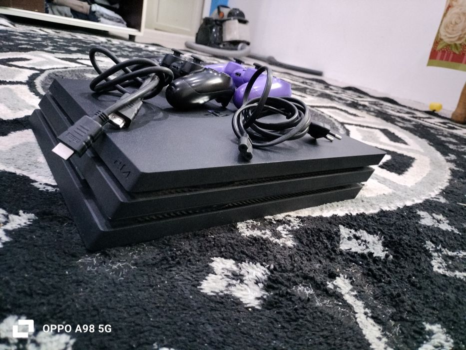 Vând pese 4 pro in stare foarte buna