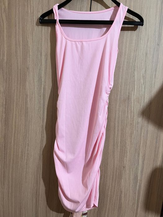 Дамска розова рокля