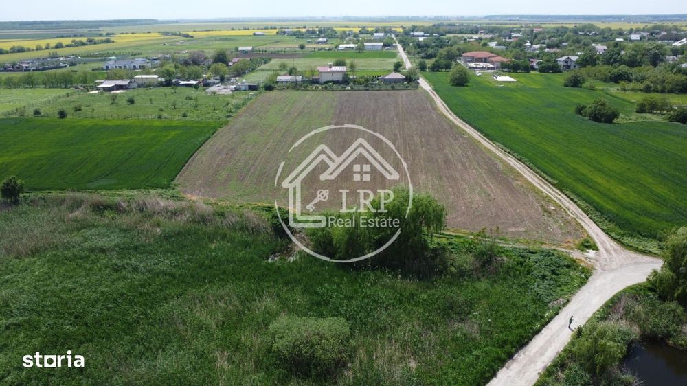 Oportunitate Investitie:10.400mp pe Malul Lacului Creata(posibilitate