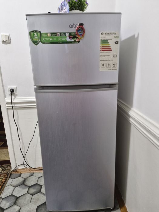 Халадилник сотилади