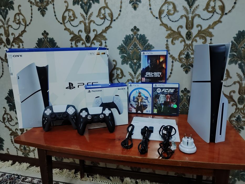 Playstation 5 Slim CD new