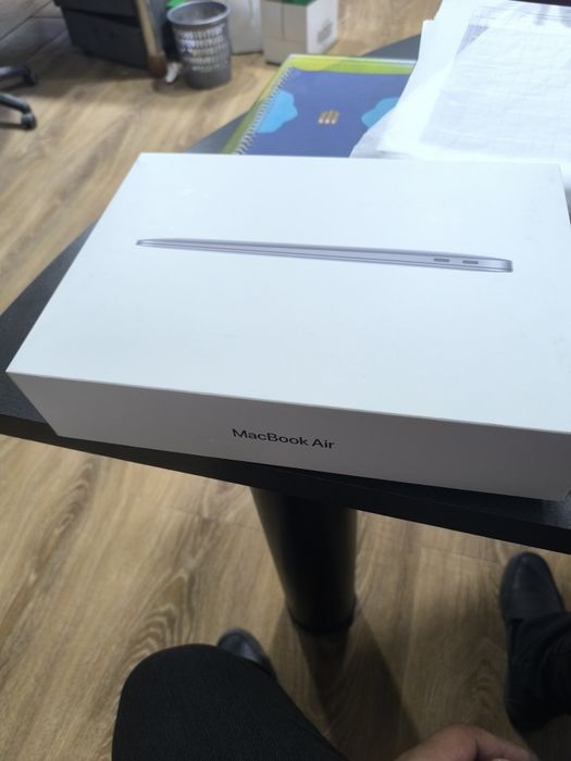 MacBook Air M1 8/256