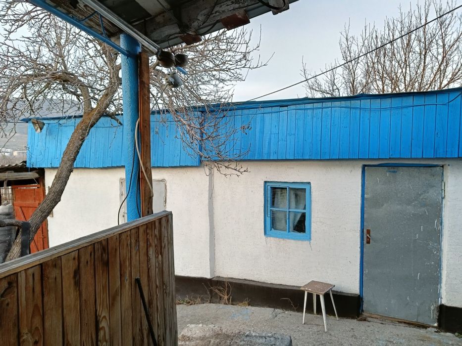 Продам дом трехкомнатный