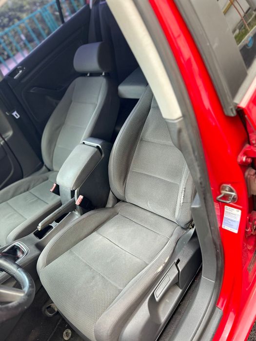 vând golf 5 1.9 tdi