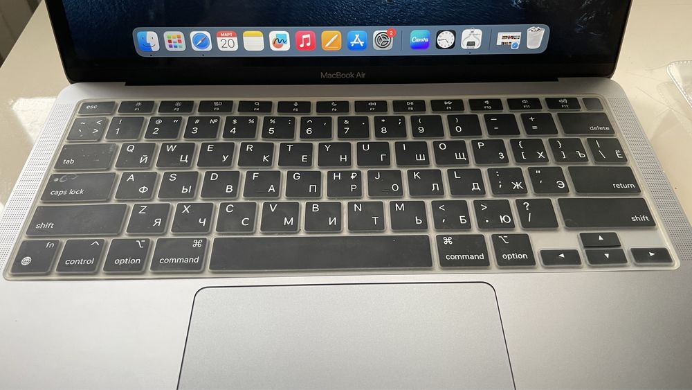 Продам Macbook m1