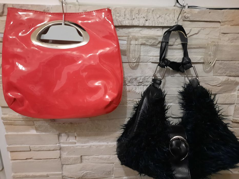 Gentute noi, tip postas, Genti de umar