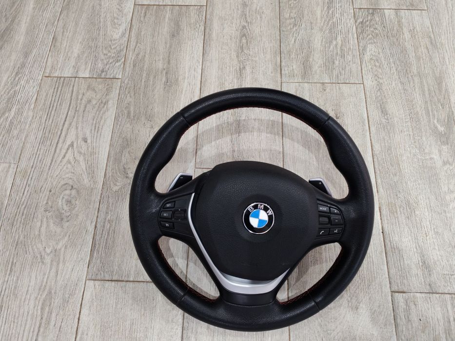 Volan BMW  cu padele
