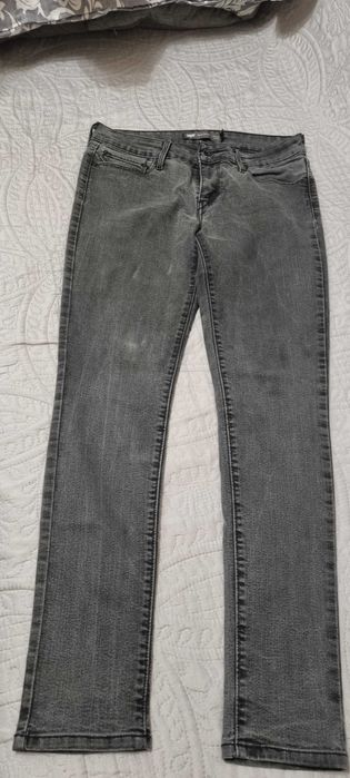 Vând blugi damă, prețuri accesibile