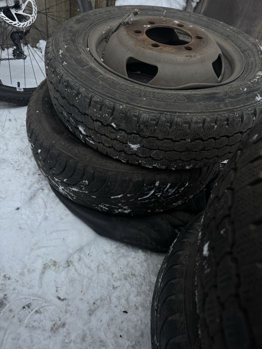 Продам резину газель