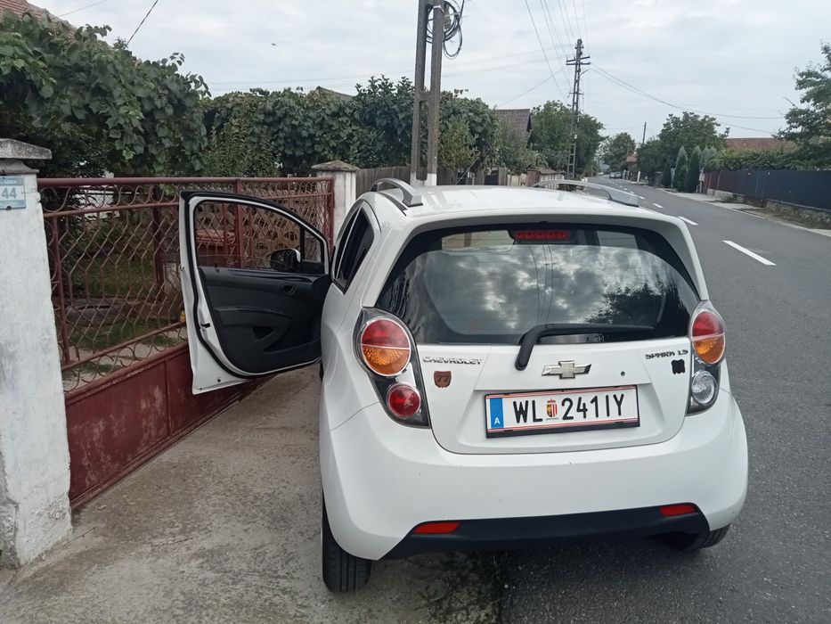 CHEVROLET Spark