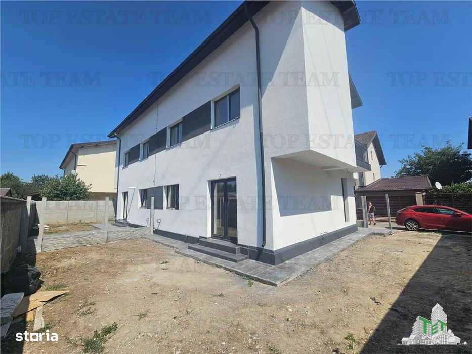 Vila cuplata 4 camere+mansarda in Rosu