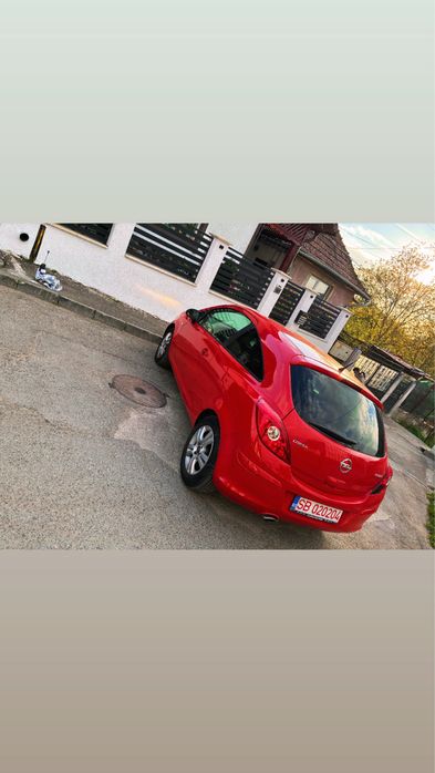 Opel corsa D 2012 1.2benzina