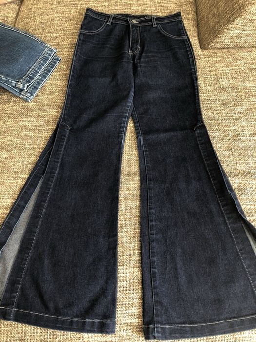 Продам джинсы ESCADA