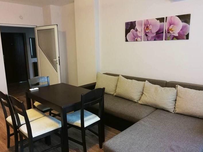 Дава се под наем Двустаен апартамент в Бургас, Славейков - 62 кв.м за 510 € - Снимка #1