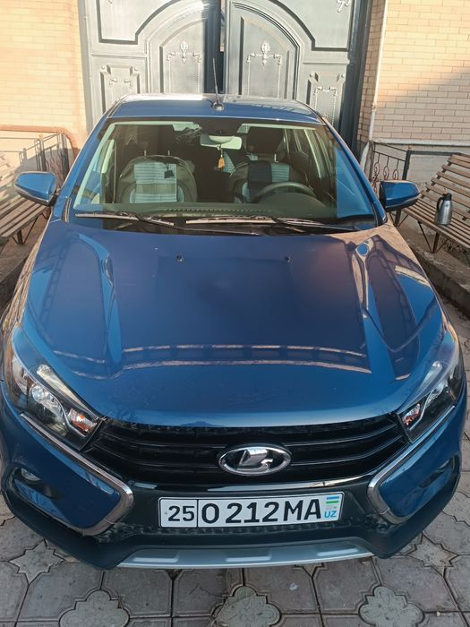 Lada Vesta Cross 2018 Sotiladi