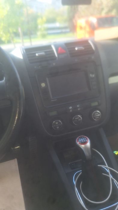 Продавам мултимедия Pioneer за νw golf 5/6,passat b6/7,touran, 1/2