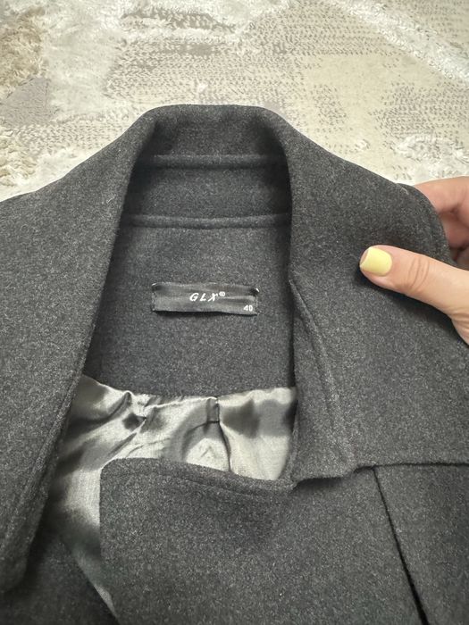 Продам новое пальто